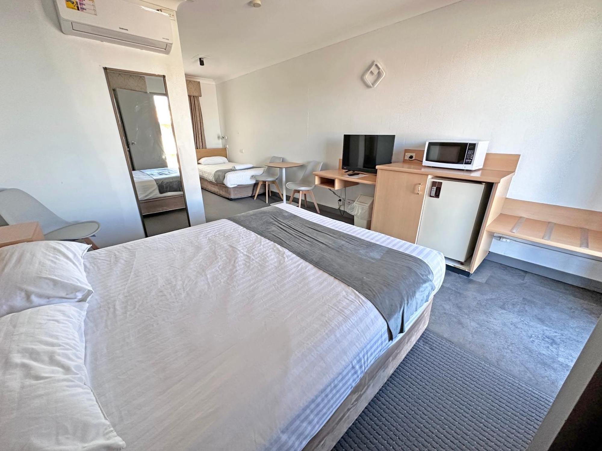 Spa Village Travel Inn Морі Номер фото